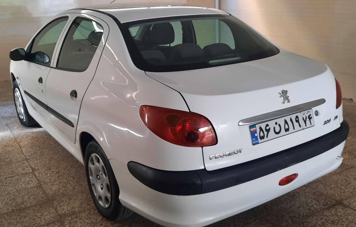 پژو ۲۰۶ صندوق دار v8 - 1394