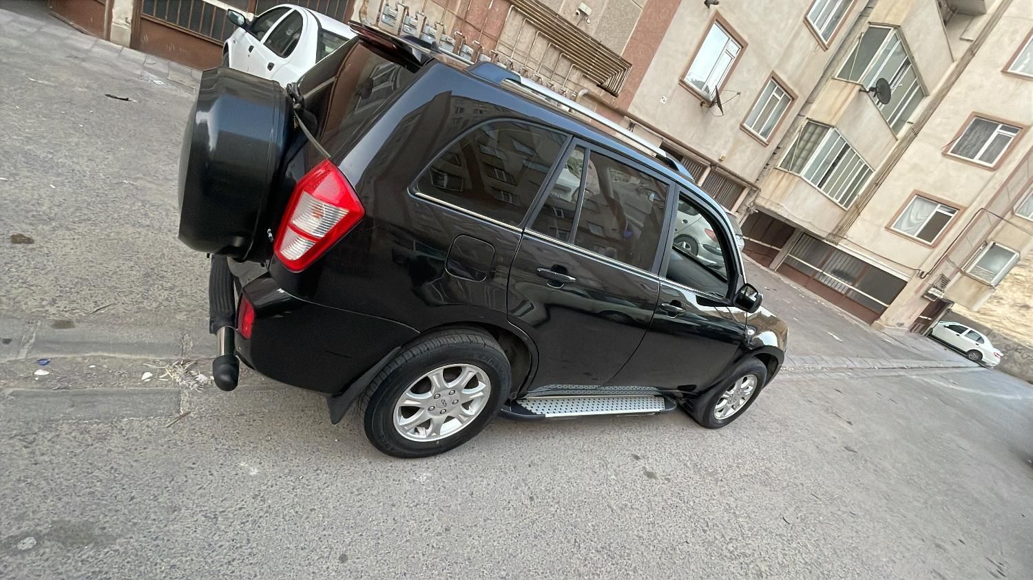 ام وی ام X33 دنده‌ای ساده - 1395