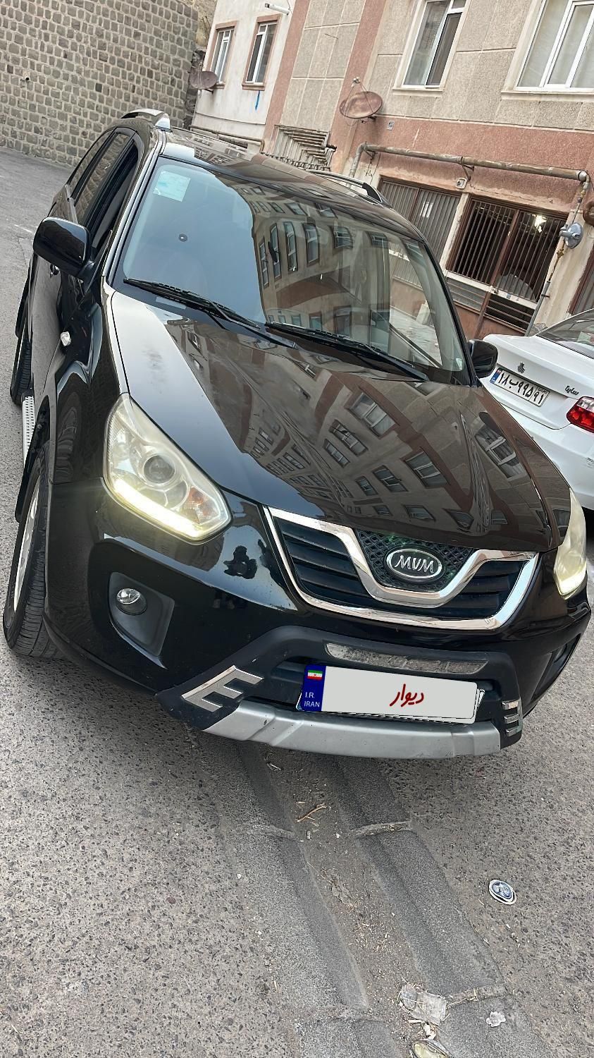 ام وی ام X33 دنده‌ای ساده - 1395