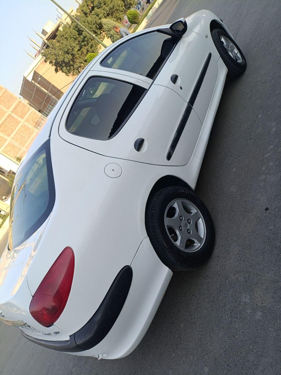 پژو ۲۰۶ صندوق دار v8 - 1389