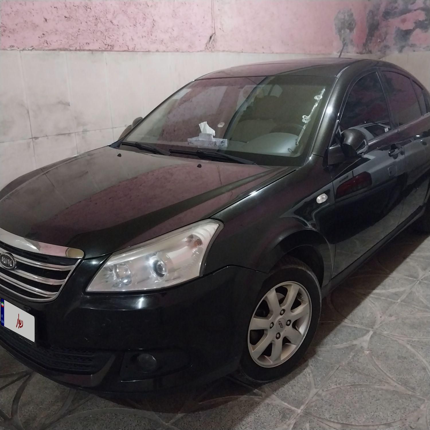 ام وی ام 550 اتوماتیک - 1395