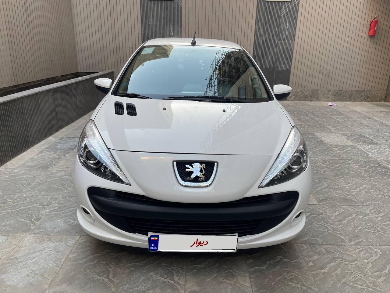 پژو ۲۰۷ صندوق دار اتوماتیک - 1397