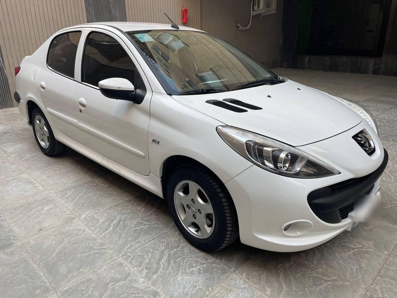پژو ۲۰۷ صندوق دار اتوماتیک - 1397