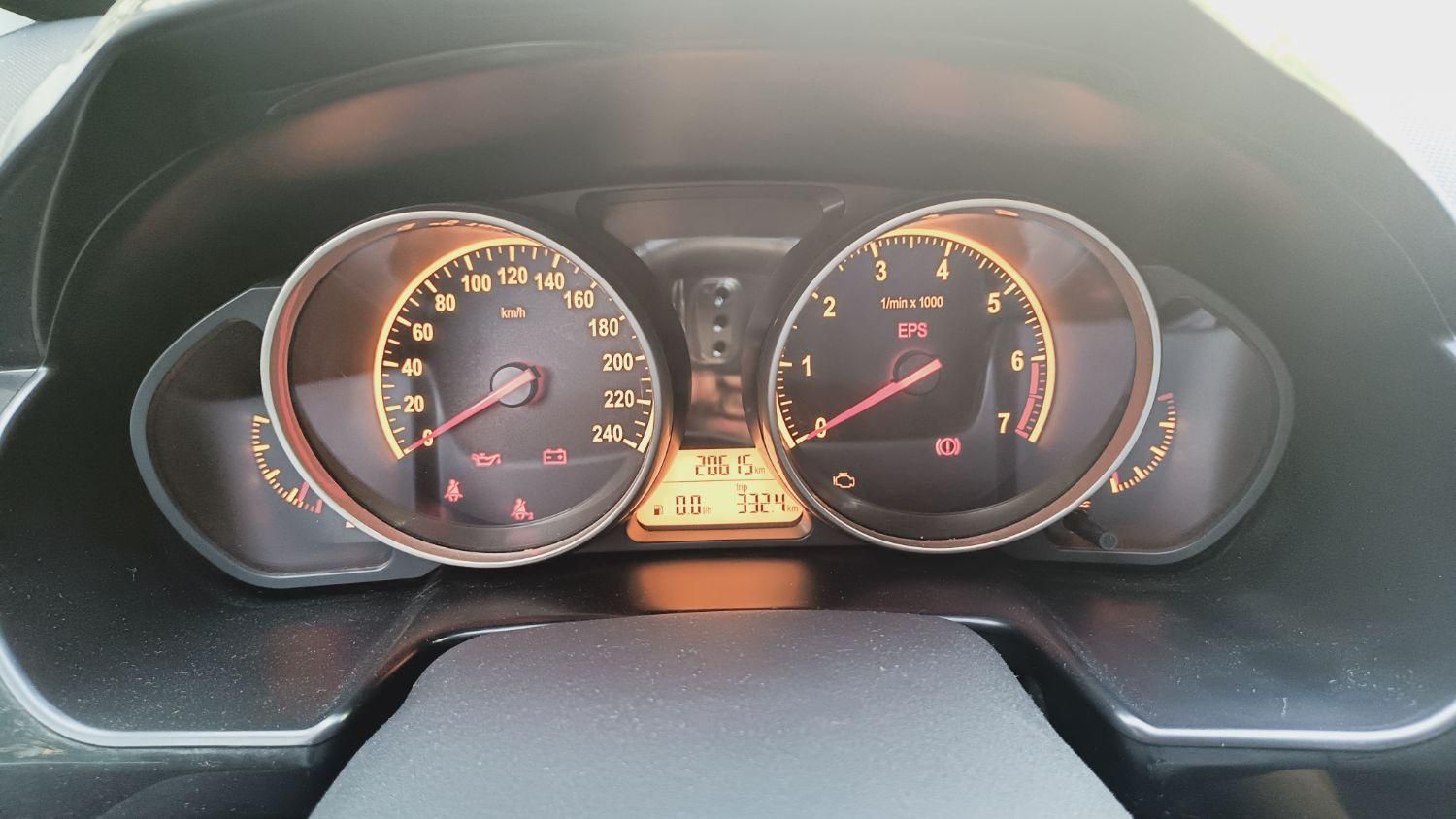 برلیانس H320 دنده‌ای 1500 - 1396