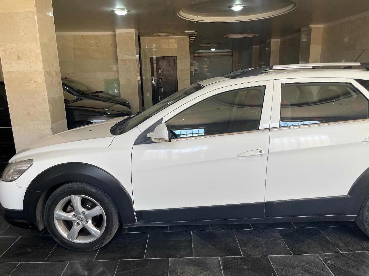 خودرو دانگ فنگ، H30 کراس آگهی ann_19468537