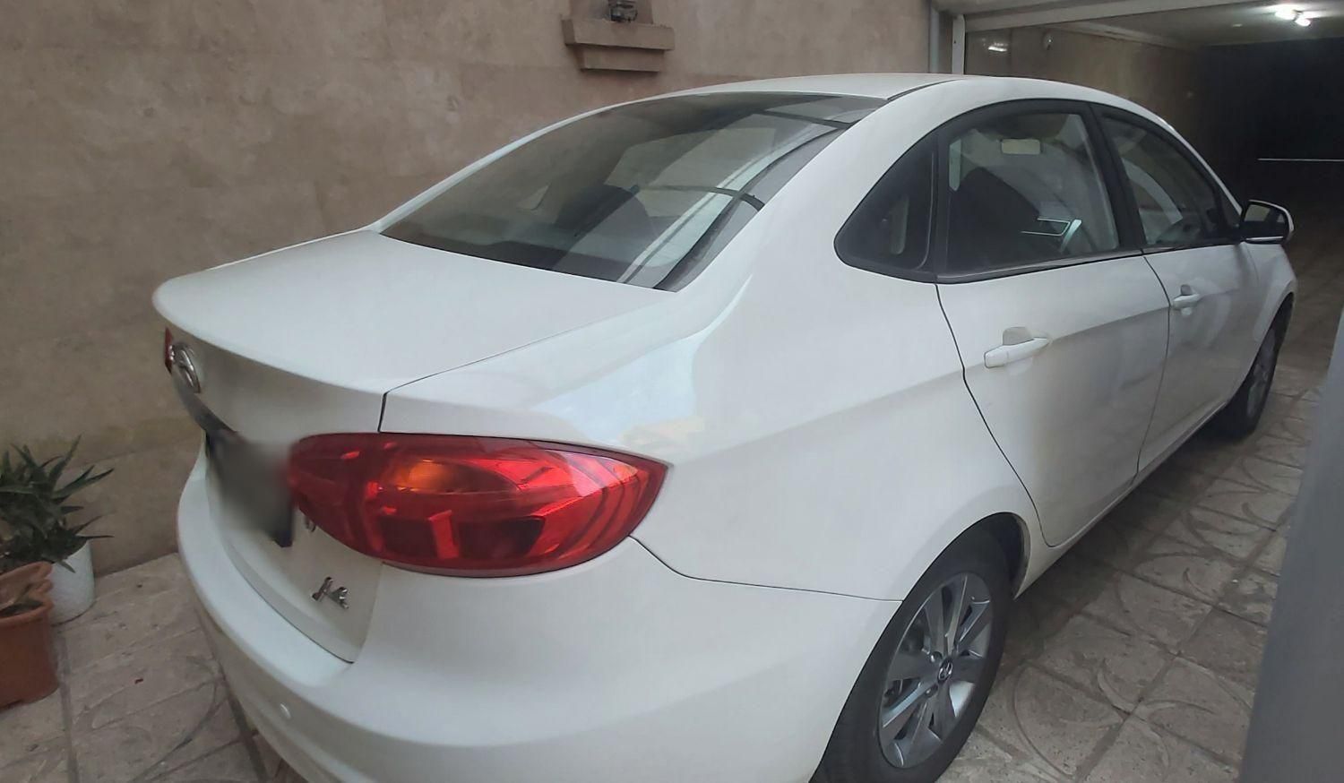 جک J4 اتوماتیک ساده - 1402