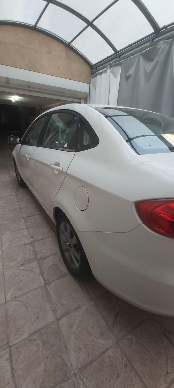 جک J4 اتوماتیک ساده - 1402