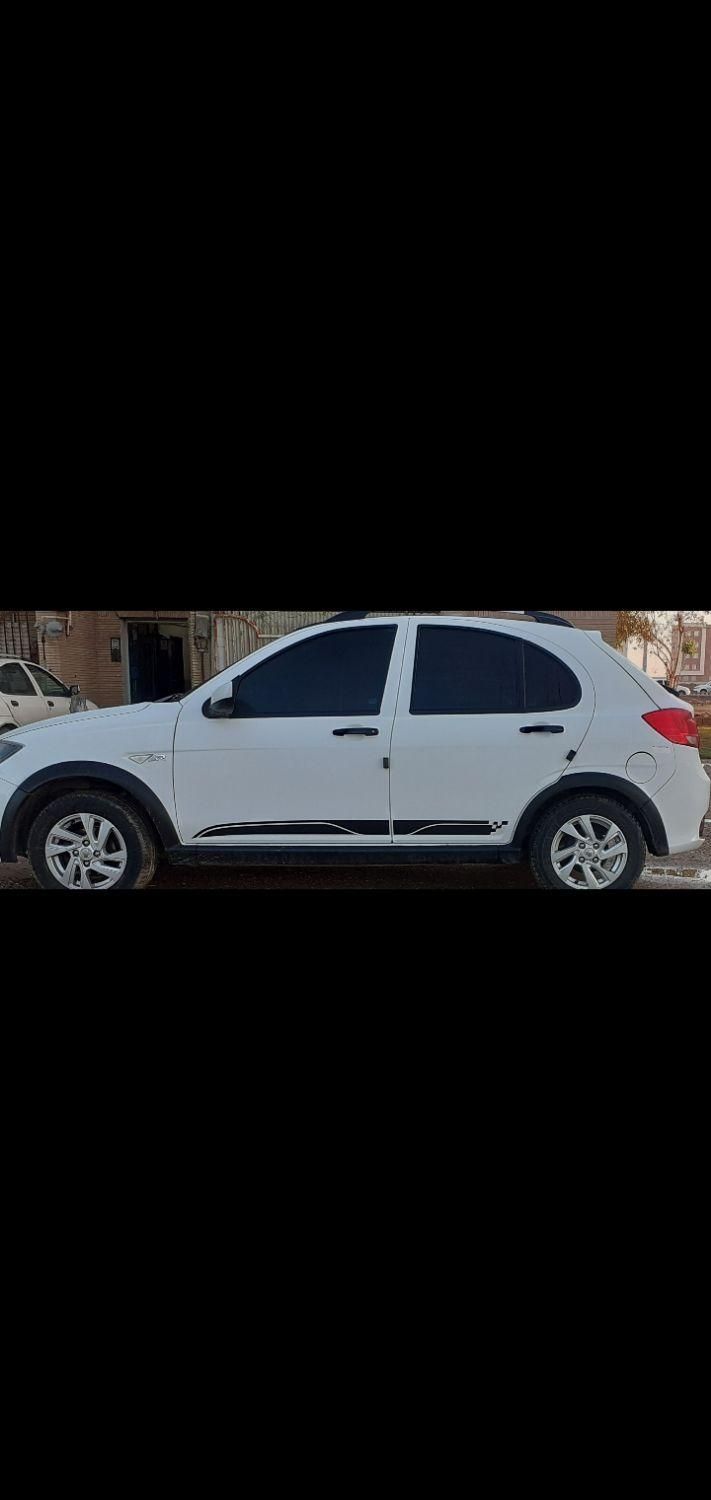 خودرو کوییک، R آگهی ann_19469095