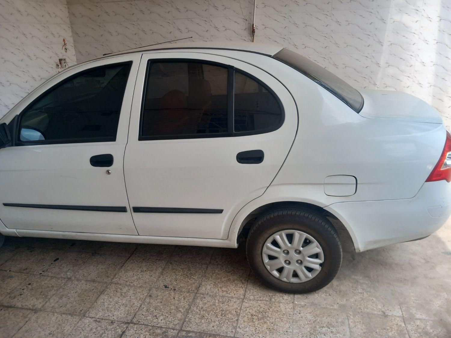 تیبا صندوق دار SX - 1400