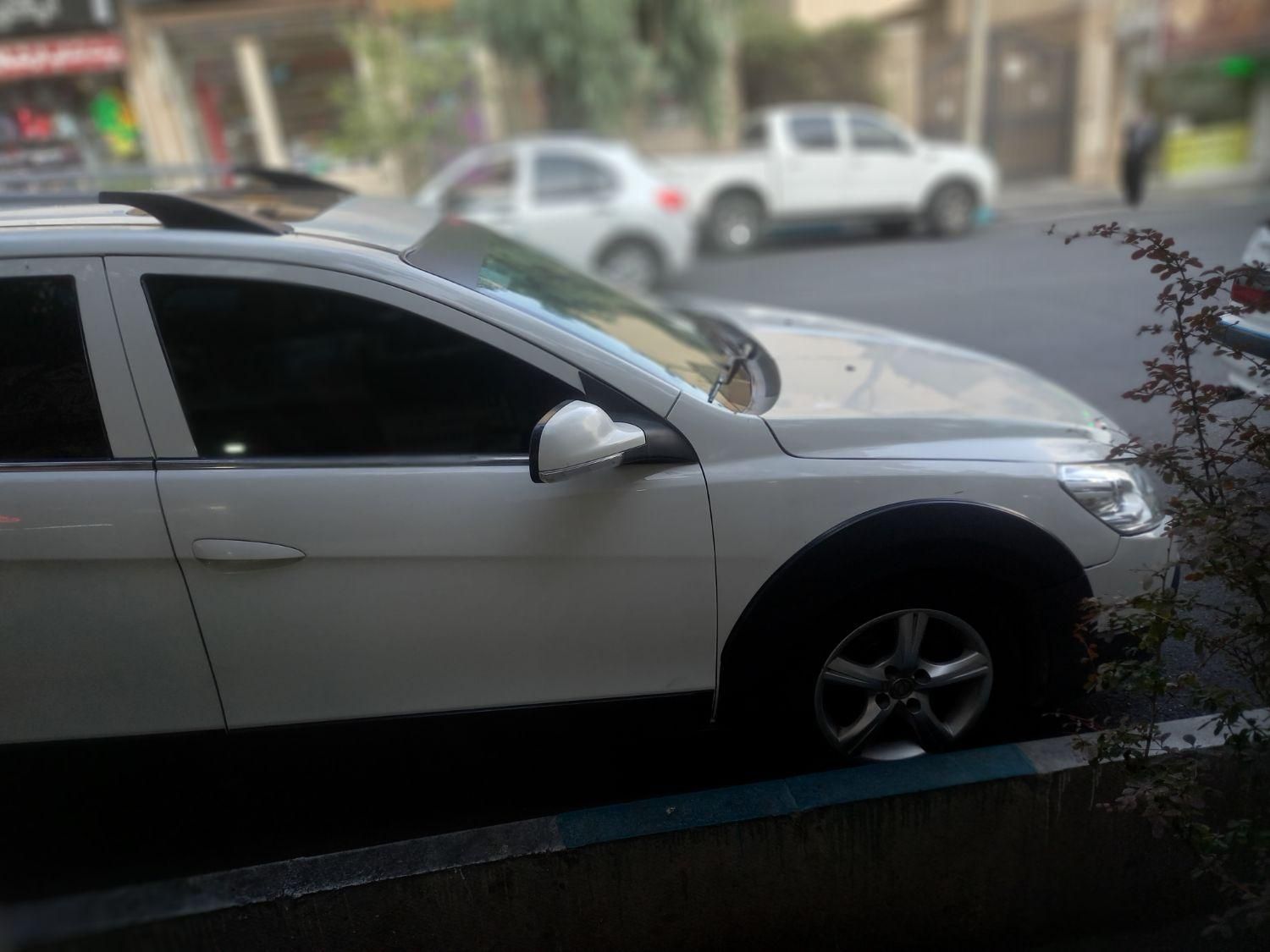دانگ فنگ H30 کراس اتوماتیک - 1395