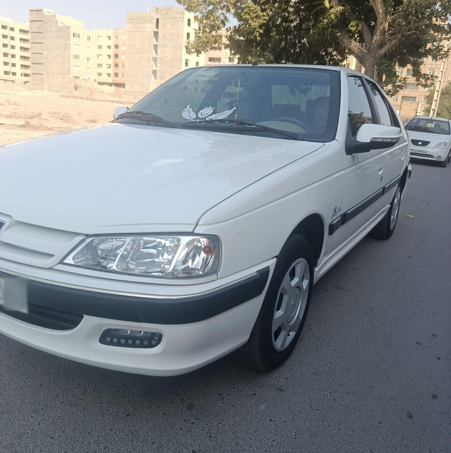 پژو پارس XU7P - 1402