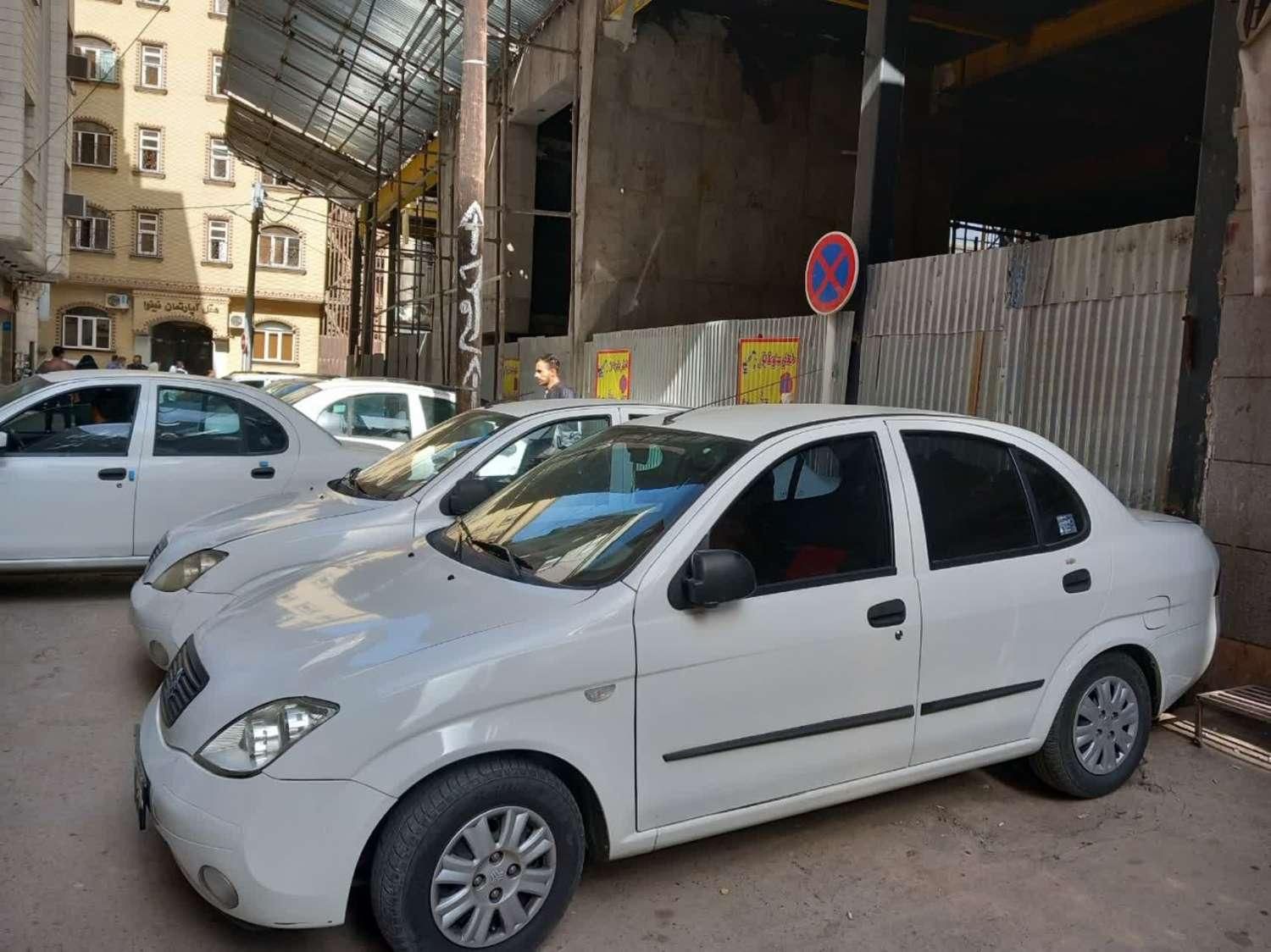 تیبا صندوق دار EX - 1395