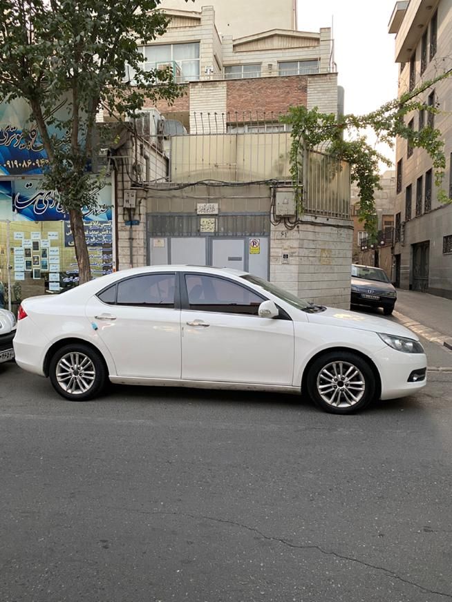 جک J5 اتوماتیک - 1395