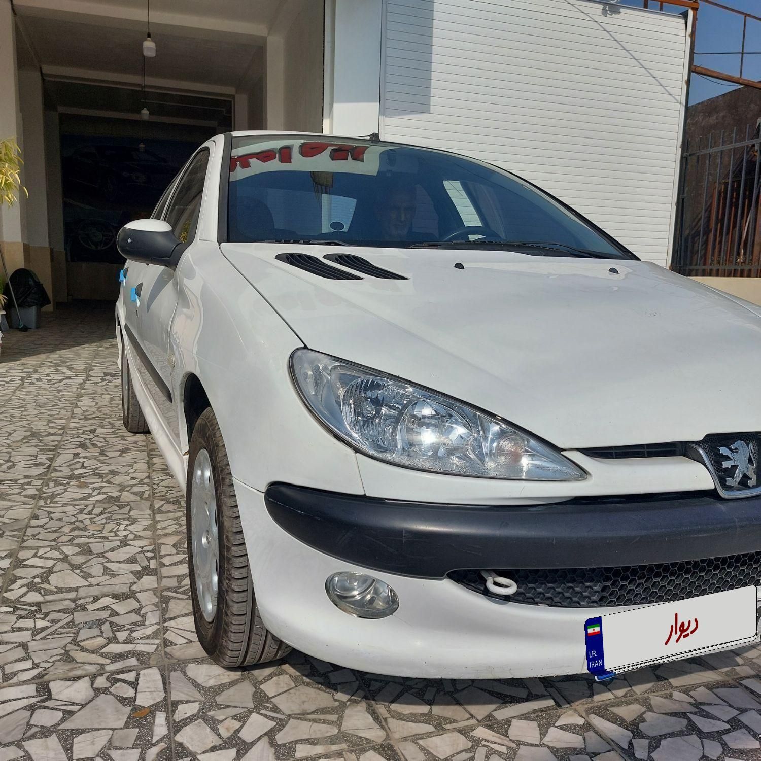 پژو ۲۰۶ صندوق دار v8 - 1398