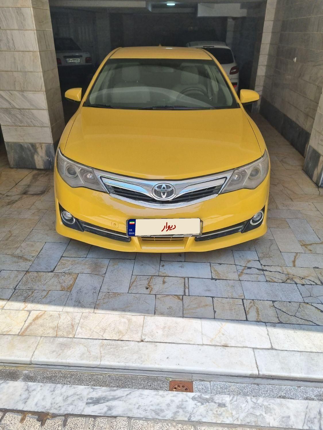 تویوتا کمری XLE - 2013