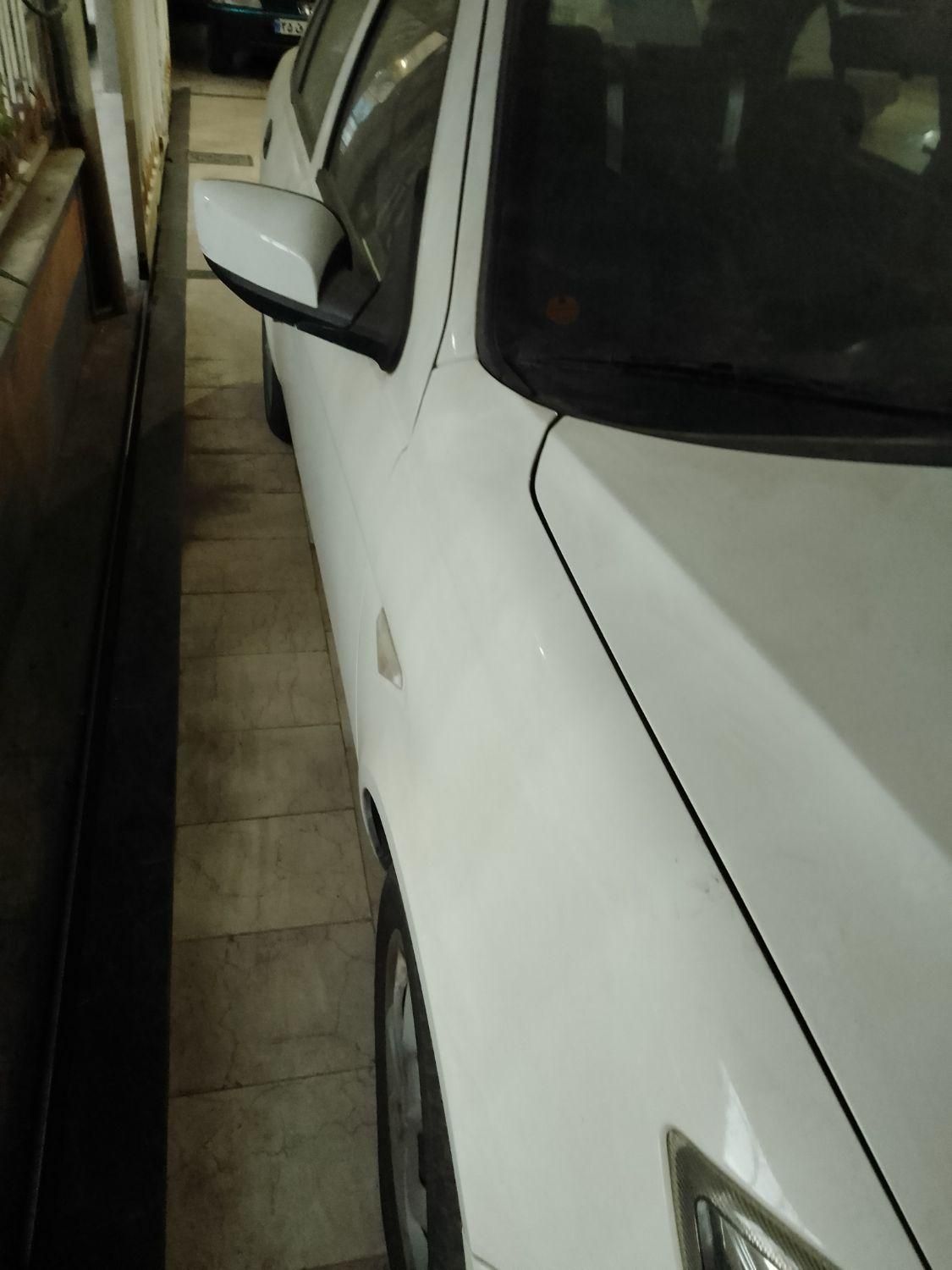 خودرو ساینا، EX آگهی ann_19470119