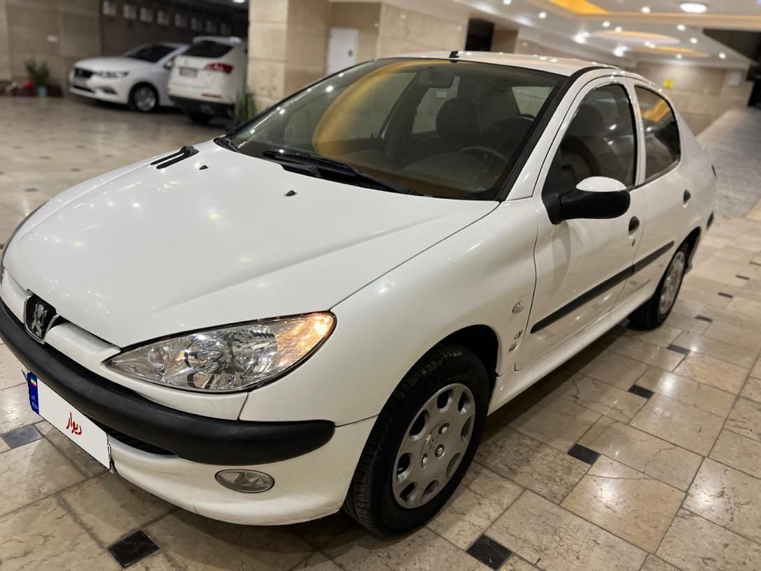 پژو ۲۰۶ صندوق دار v8 - 1397