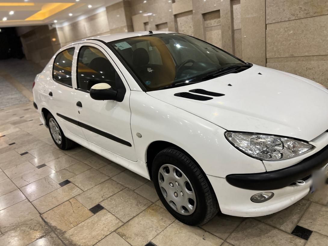 پژو ۲۰۶ صندوق دار v8 - 1397