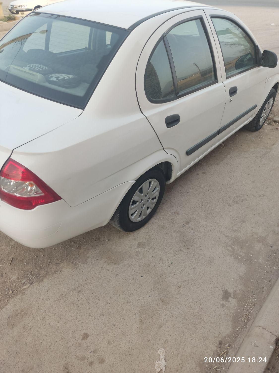 تیبا صندوق دار SX - 1390
