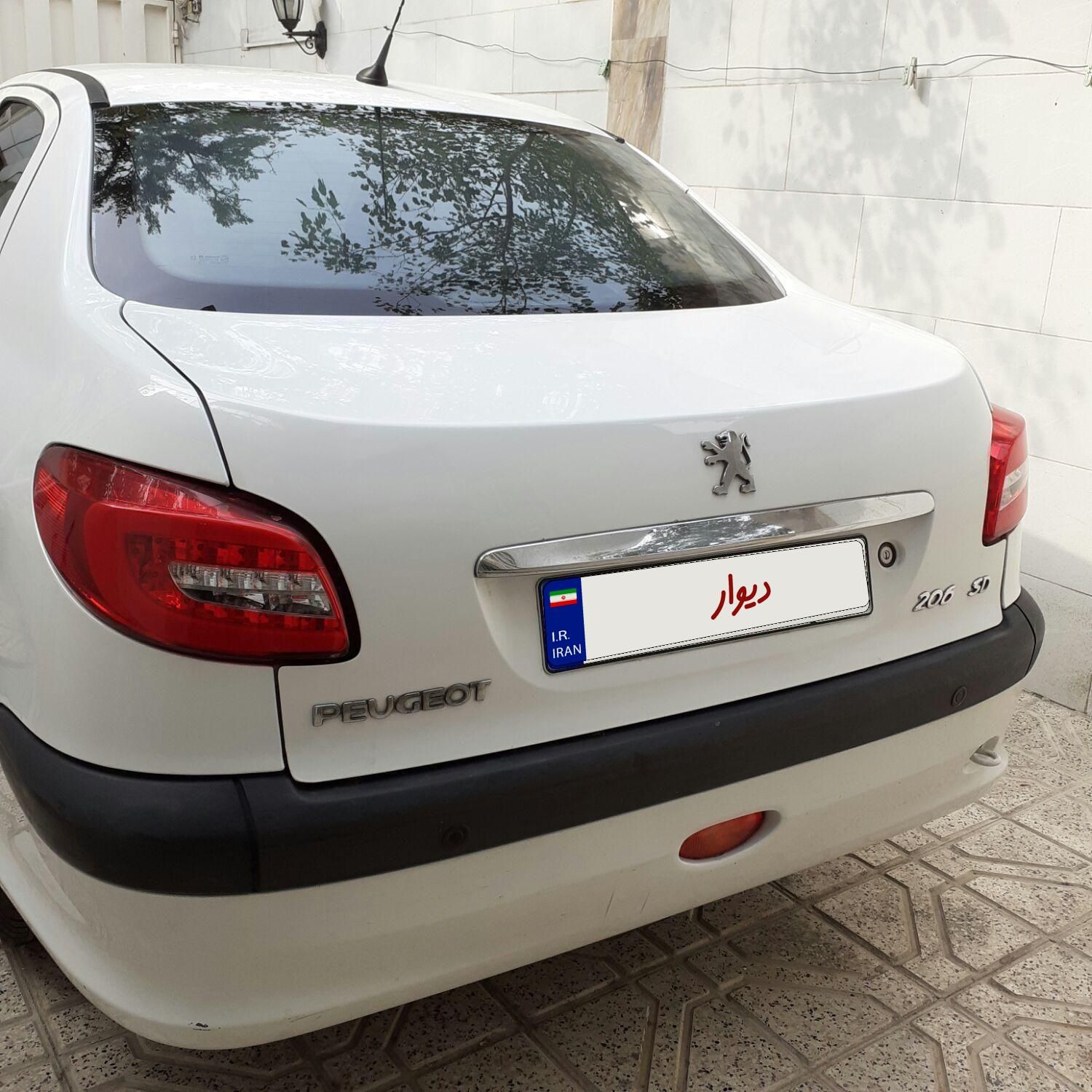 پژو ۲۰۶ صندوق دار v8 - 1393