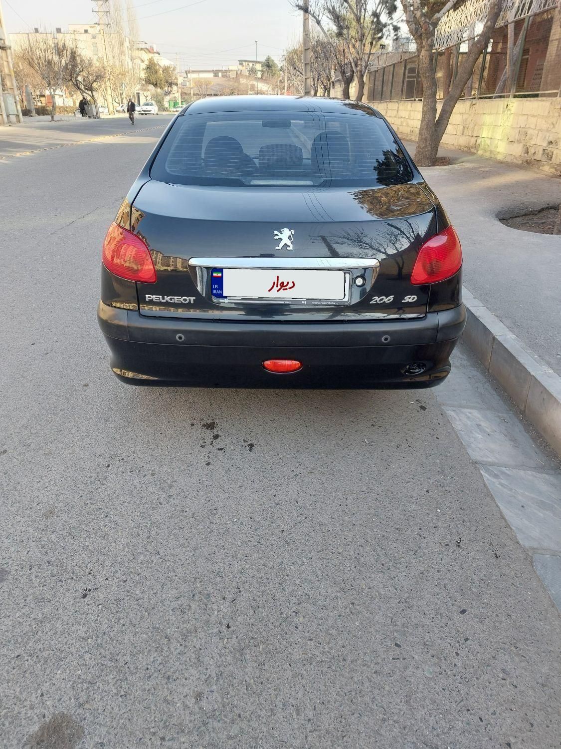 پژو ۲۰۶ صندوق دار v8 - 1396