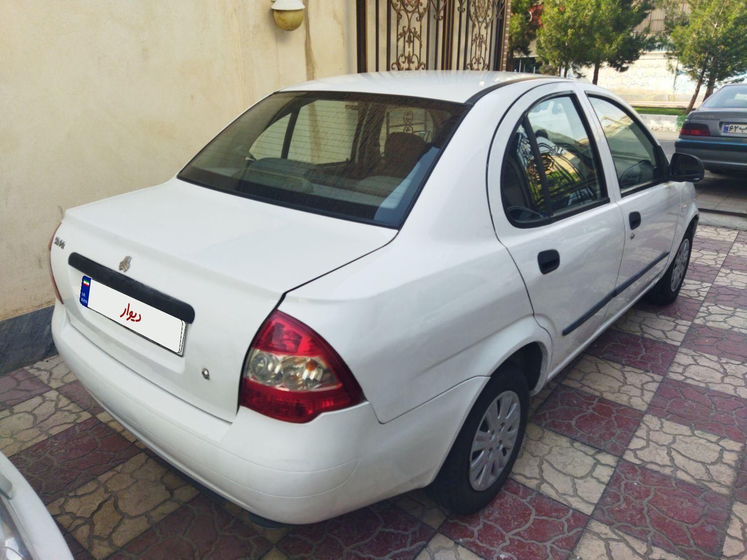 تیبا صندوق دار SX - 1396