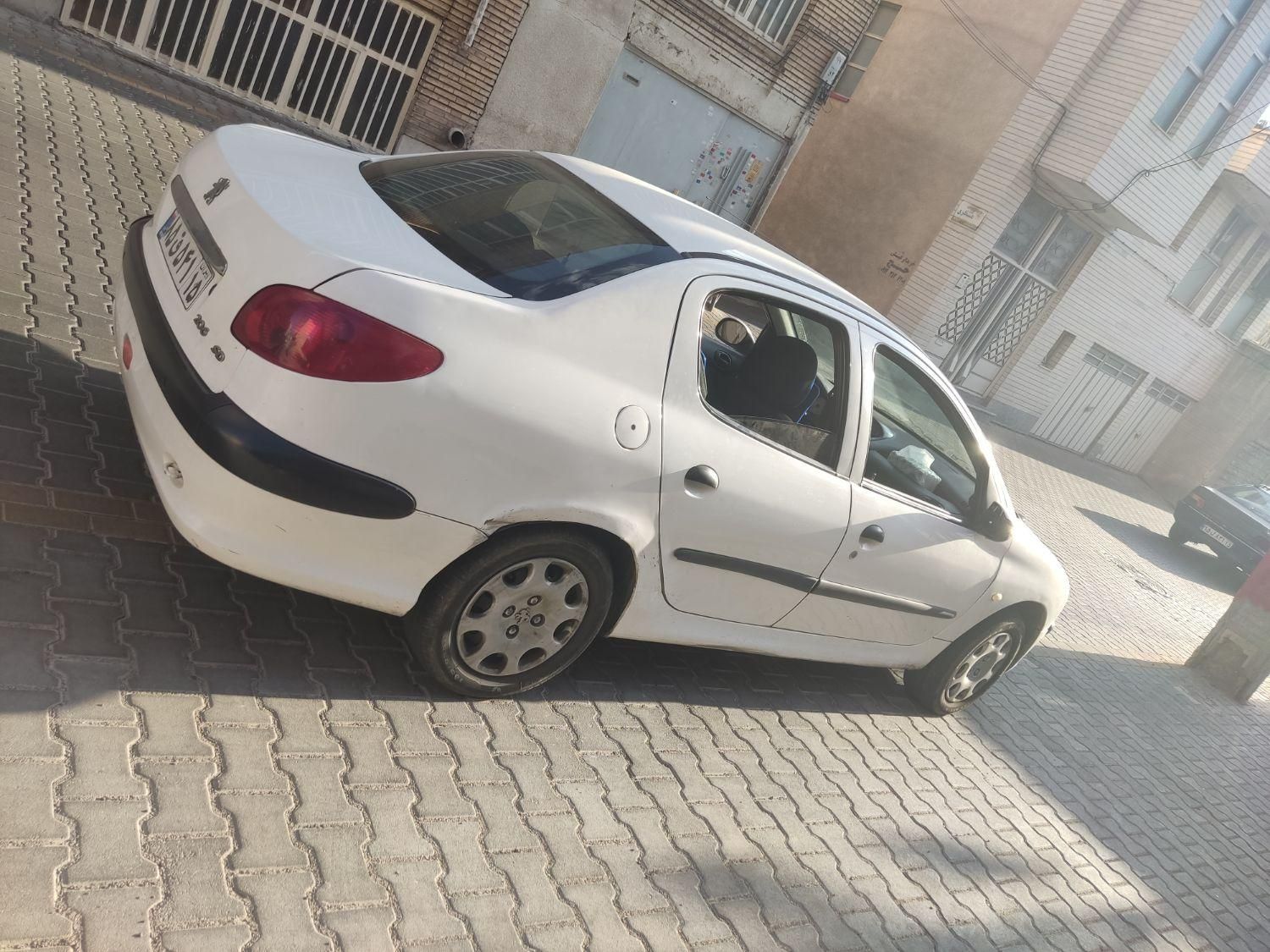 پژو ۲۰۶ صندوق دار v8 - 1393