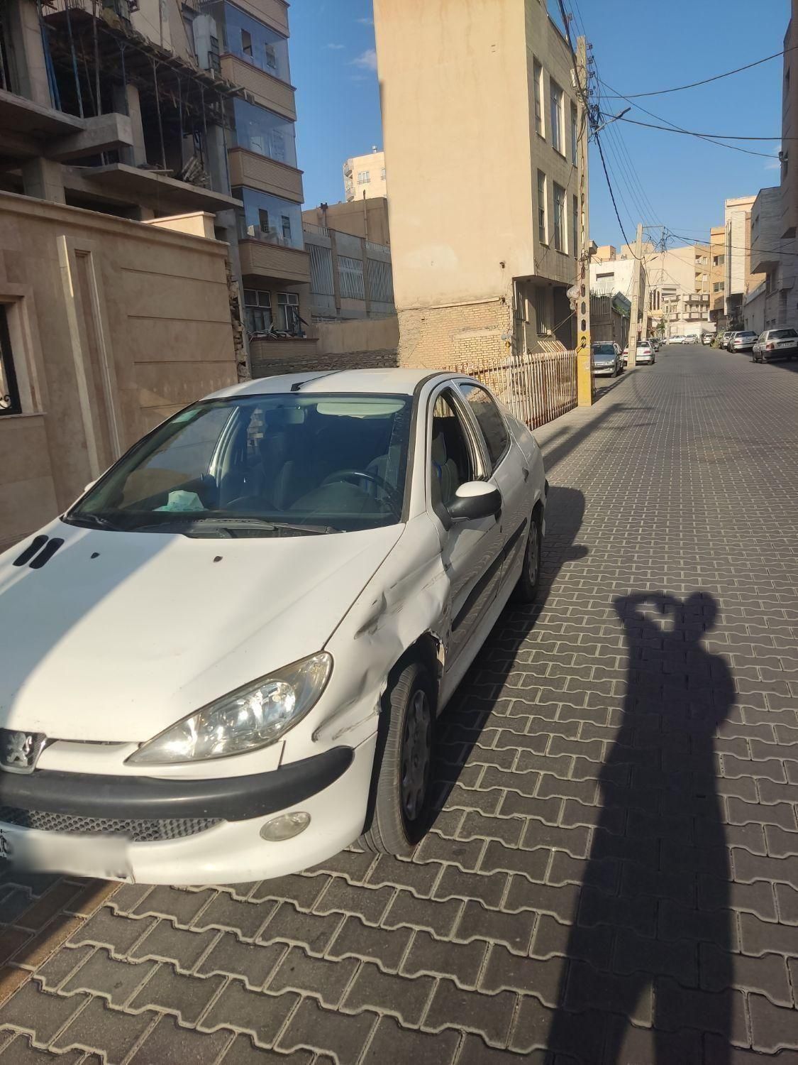 پژو ۲۰۶ صندوق دار v8 - 1393