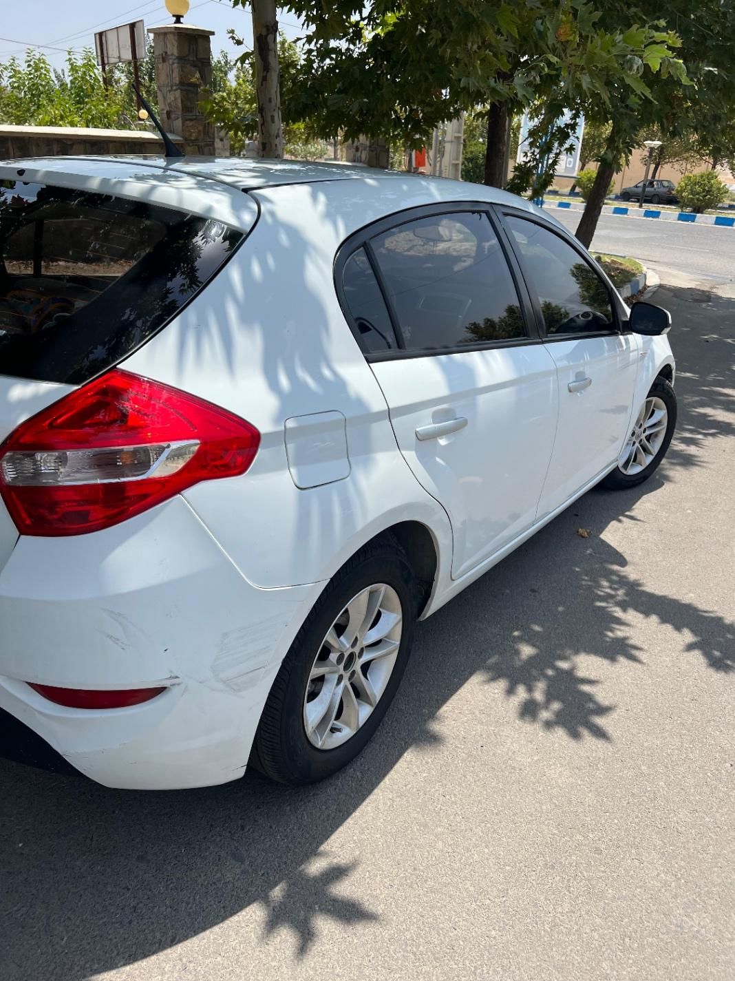 برلیانس H320 دنده‌ای 1500 - 1396