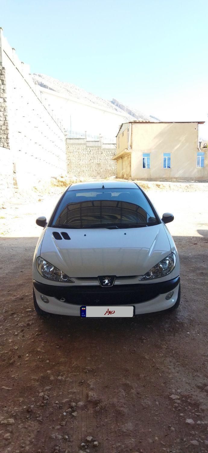 پژو ۲۰۶ صندوق دار v8 - 1394