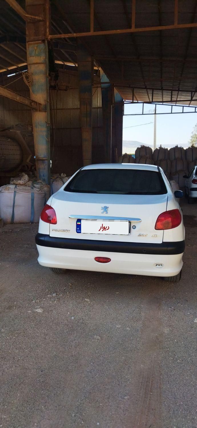 پژو ۲۰۶ صندوق دار v8 - 1394