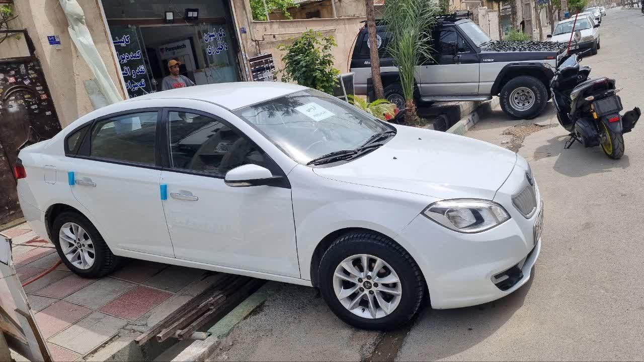 برلیانس H330 دنده‌ای 1500 - 1396