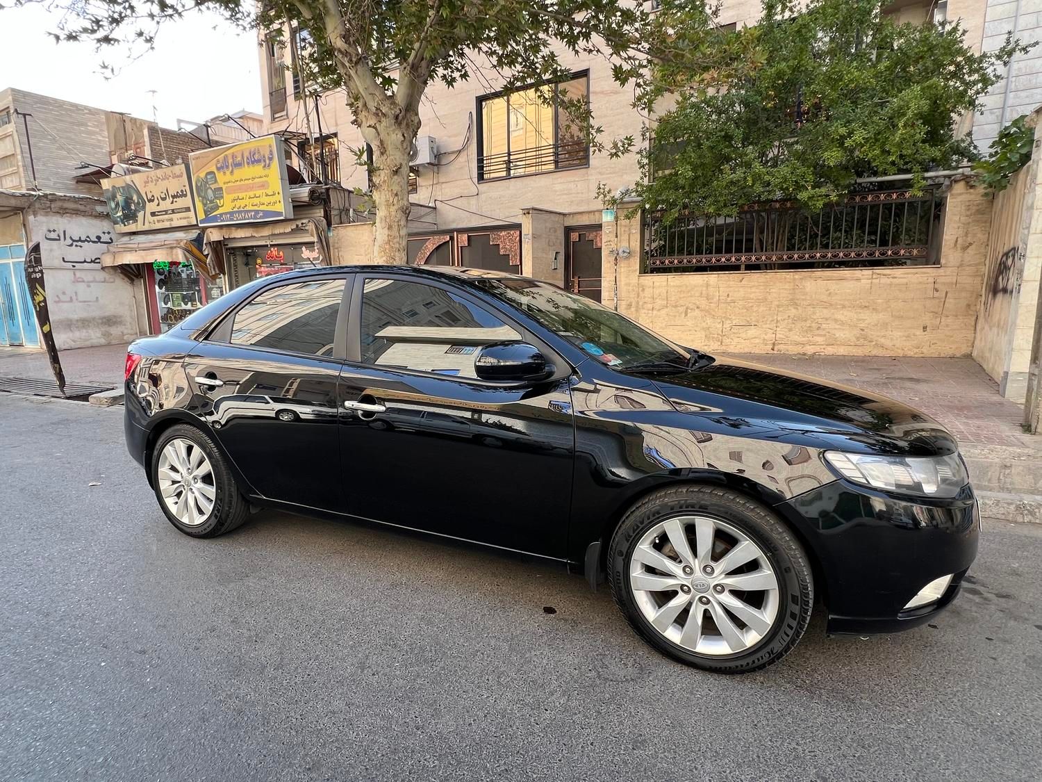 کیا سراتو 2.0 لیتر اتوماتیک GT لاین - 2012