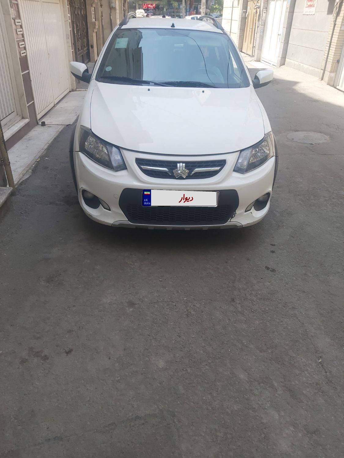 خودرو کوییک، معمولی آگهی ann_19471372