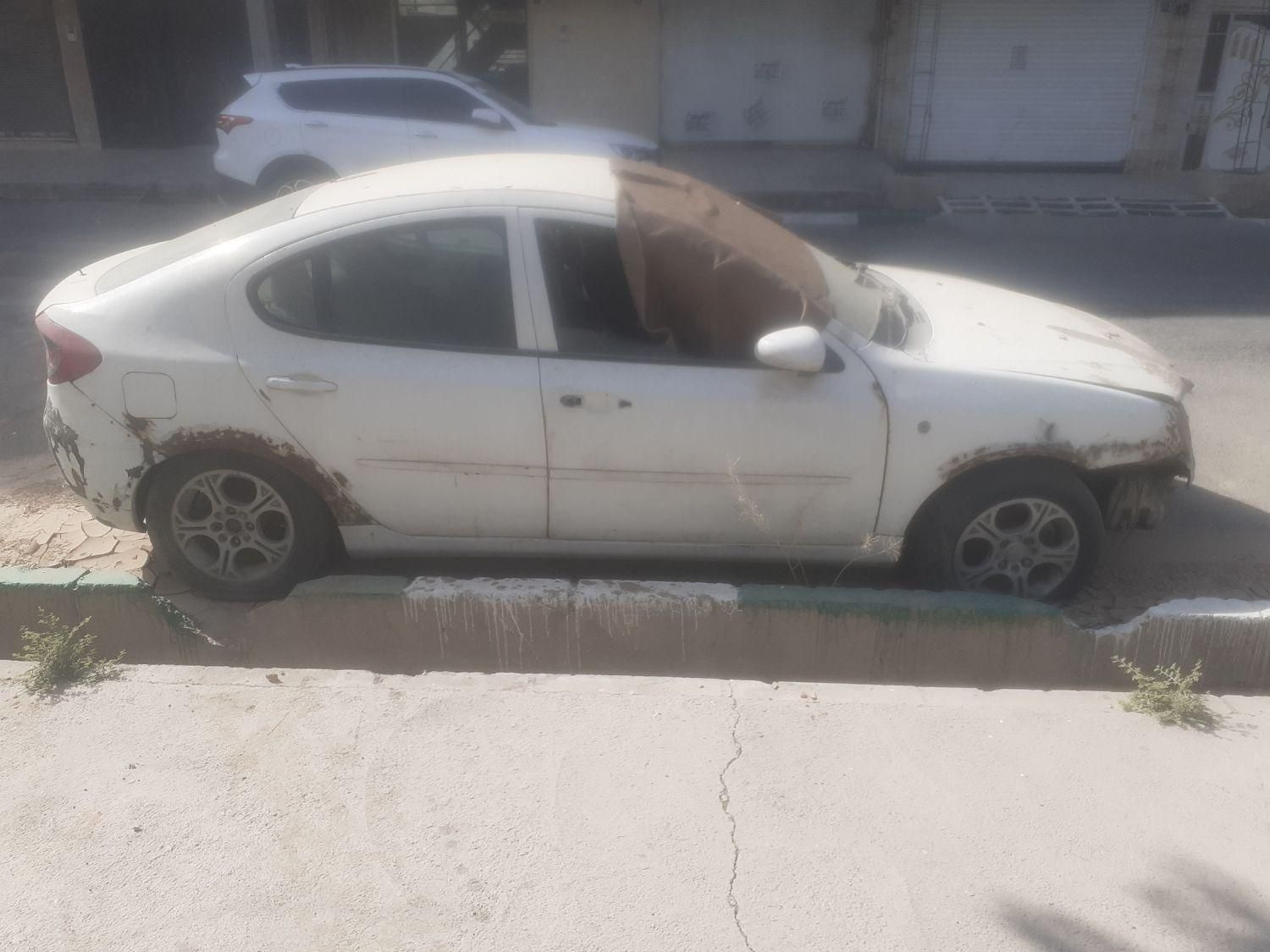 خودرو پروتون، ایمپیان آگهی ann_19471445