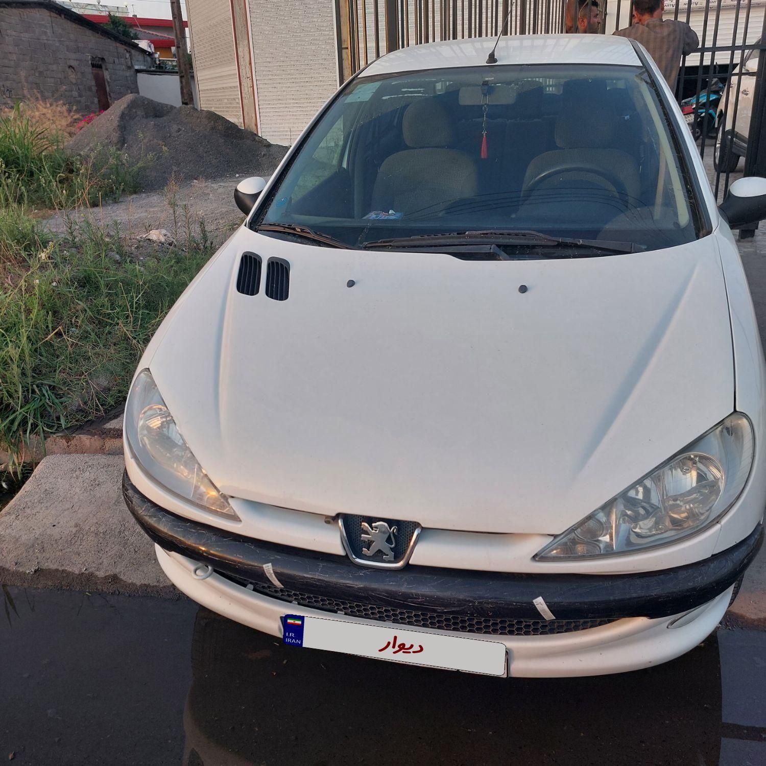 پژو ۲۰۶ صندوق دار v8 - 1396