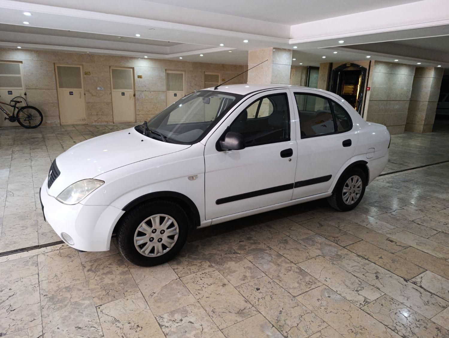 تیبا صندوق دار SX - 1395