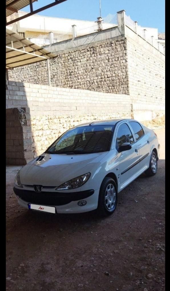 پژو ۲۰۶ صندوق دار v8 - 1394