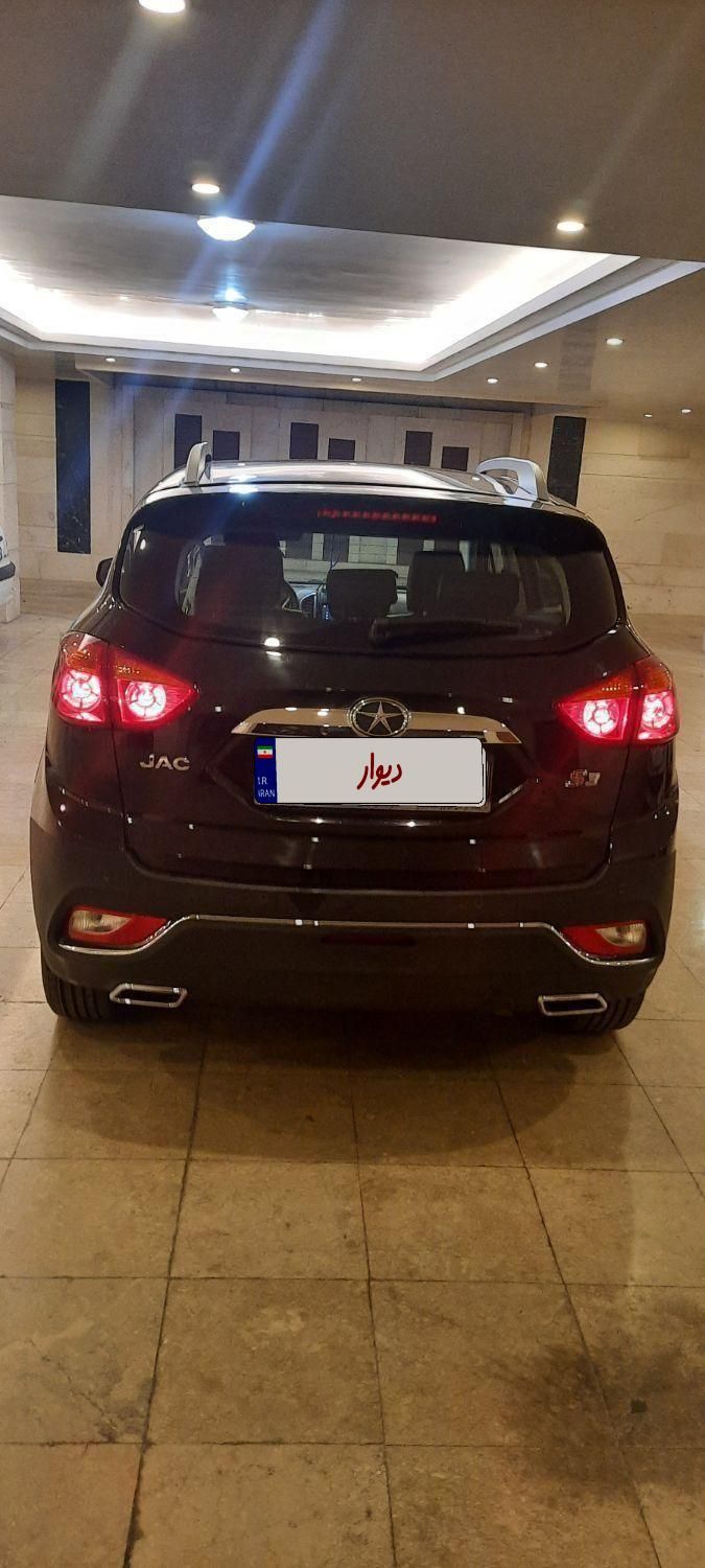 جک S3 اتوماتیک - 1402