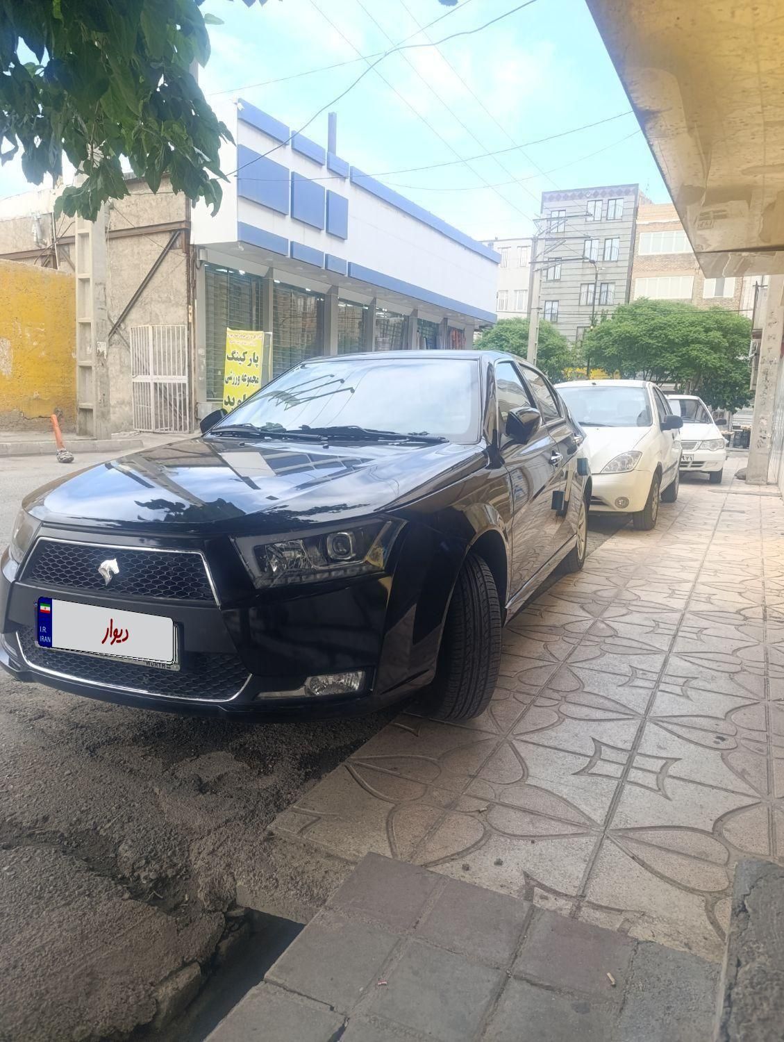 دنا پلاس تیپ ۲ سانروف ۴ ایربگ - 1401