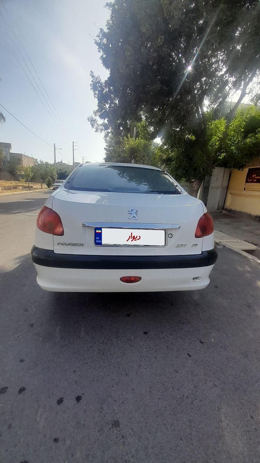 پژو ۲۰۶ صندوق دار v8 - 1395