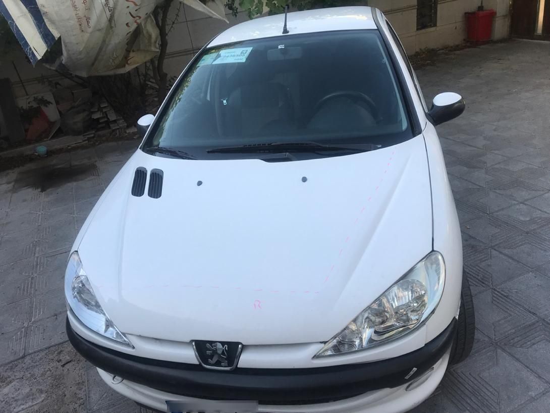 پژو ۲۰۶ صندوق دار v8 - 1395