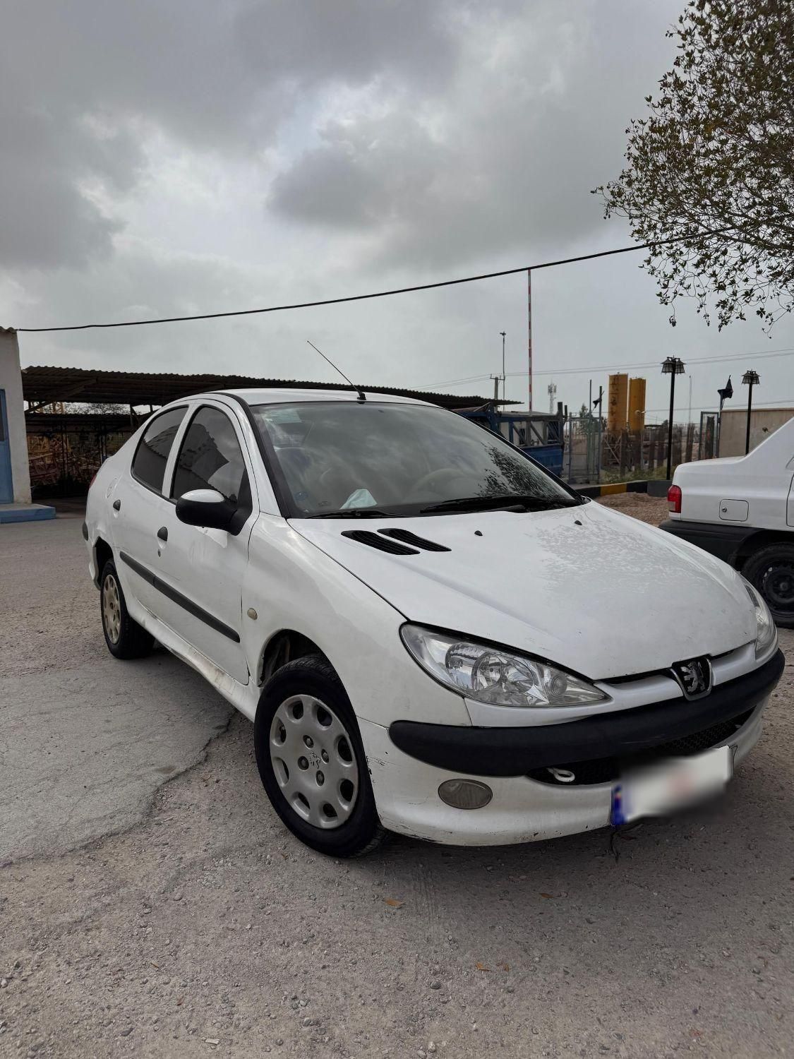 پژو ۲۰۶ صندوق دار v8 - 1398