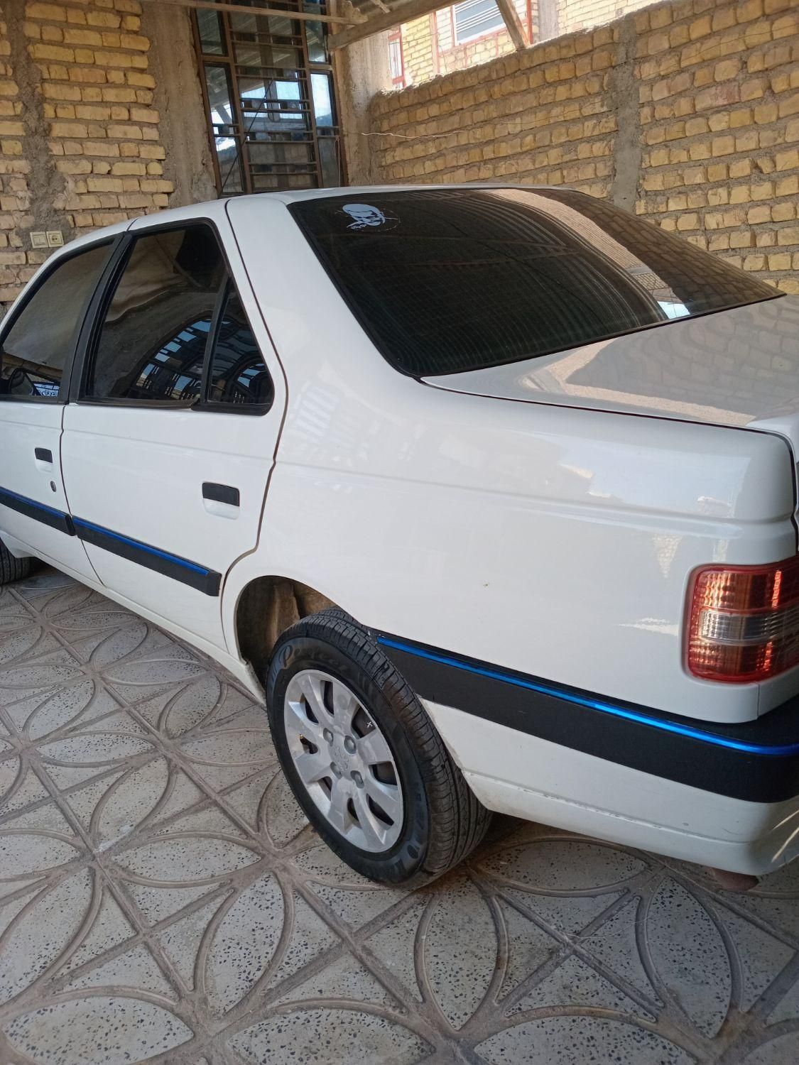 پژو 405 بنزینی GLX - TU5 - 1391