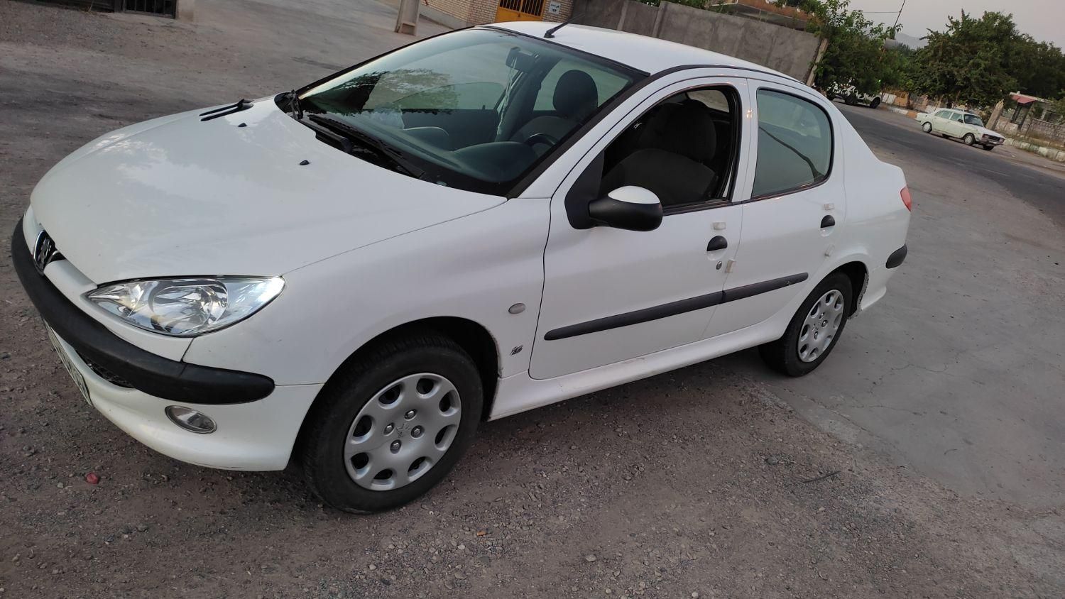 پژو ۲۰۶ صندوق دار v8 - 1393