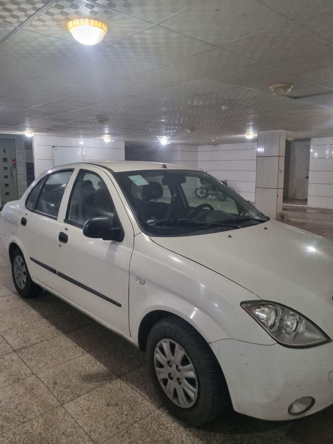 تیبا صندوق دار SX - 1400