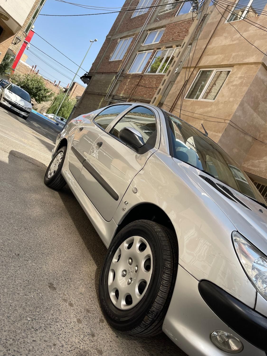 پژو ۲۰۶ صندوق دار v8 - 1387