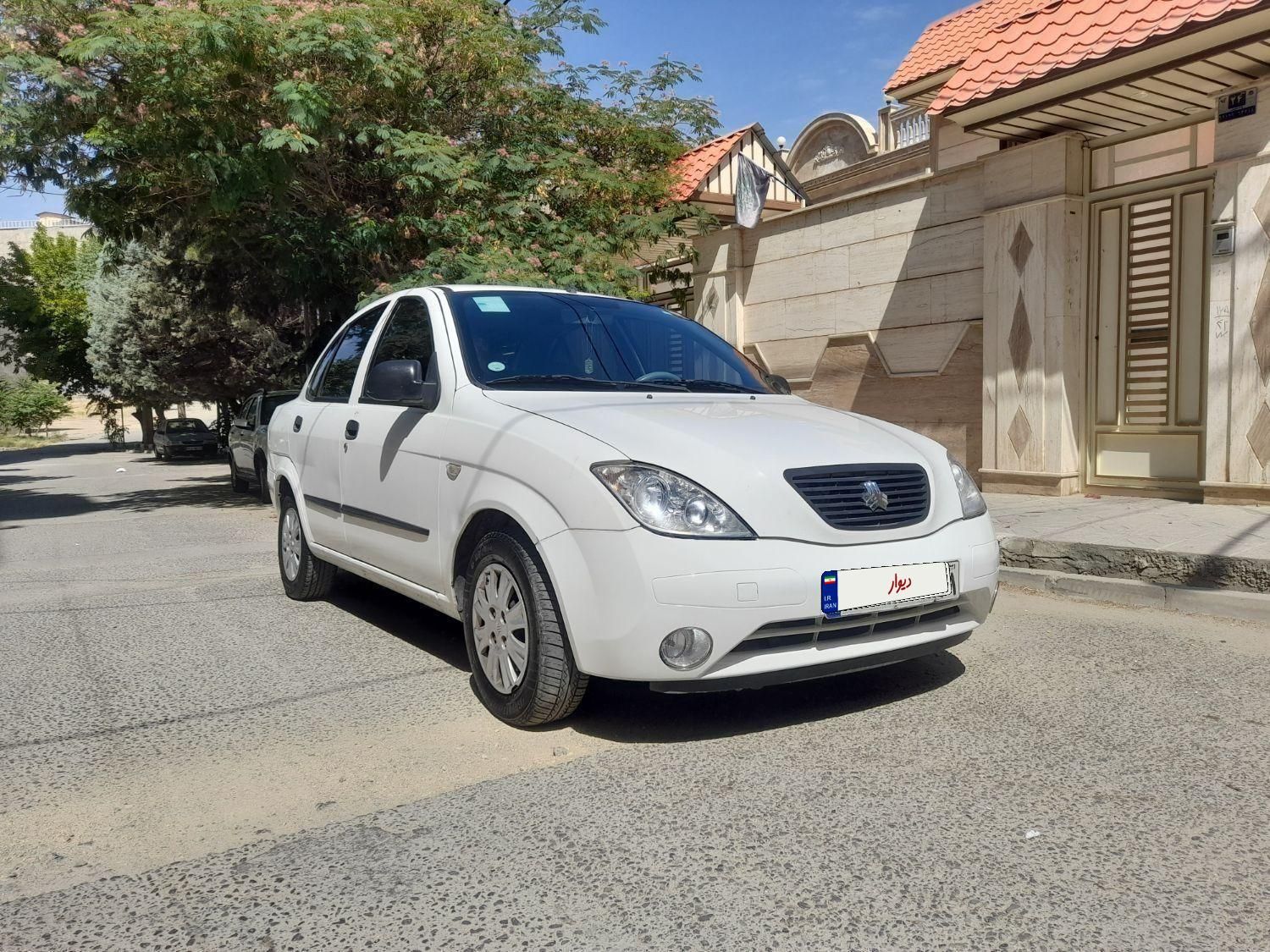 تیبا صندوق دار SX - 1400