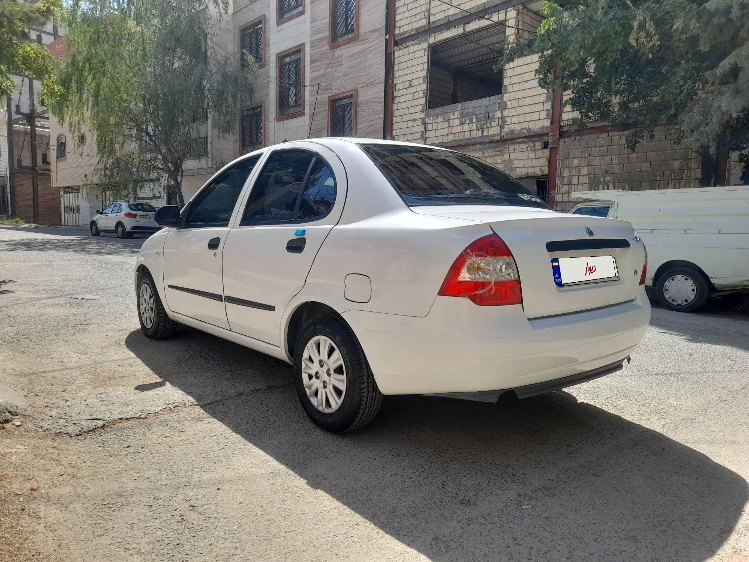 تیبا صندوق دار SX - 1400