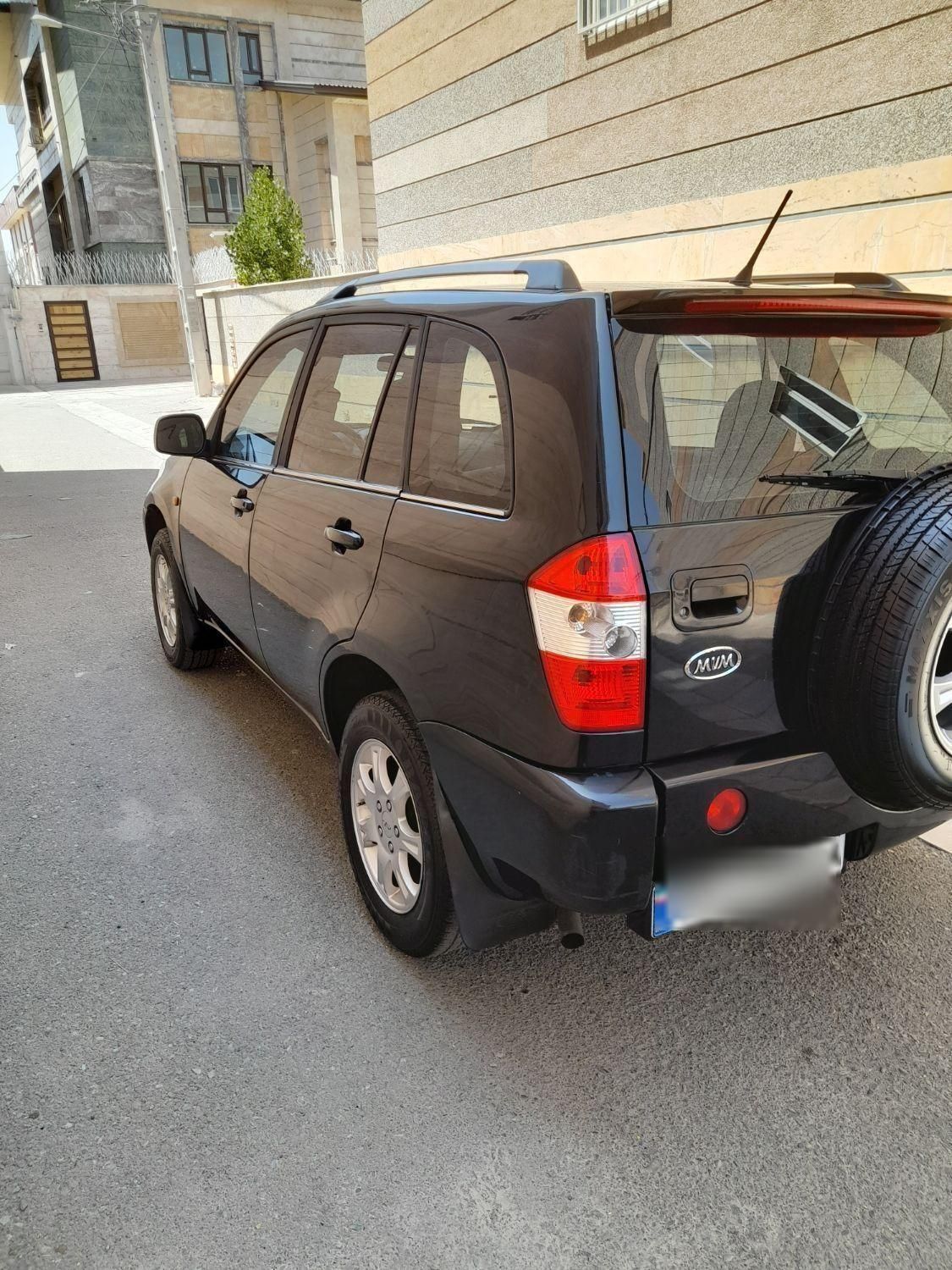 ام وی ام X33 دنده‌ای ساده - 1391